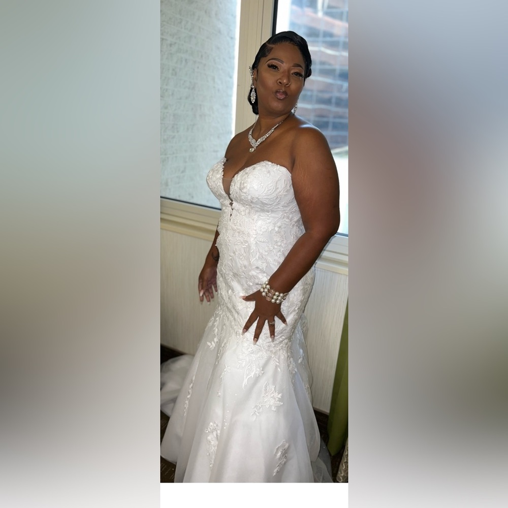 Wedding dress